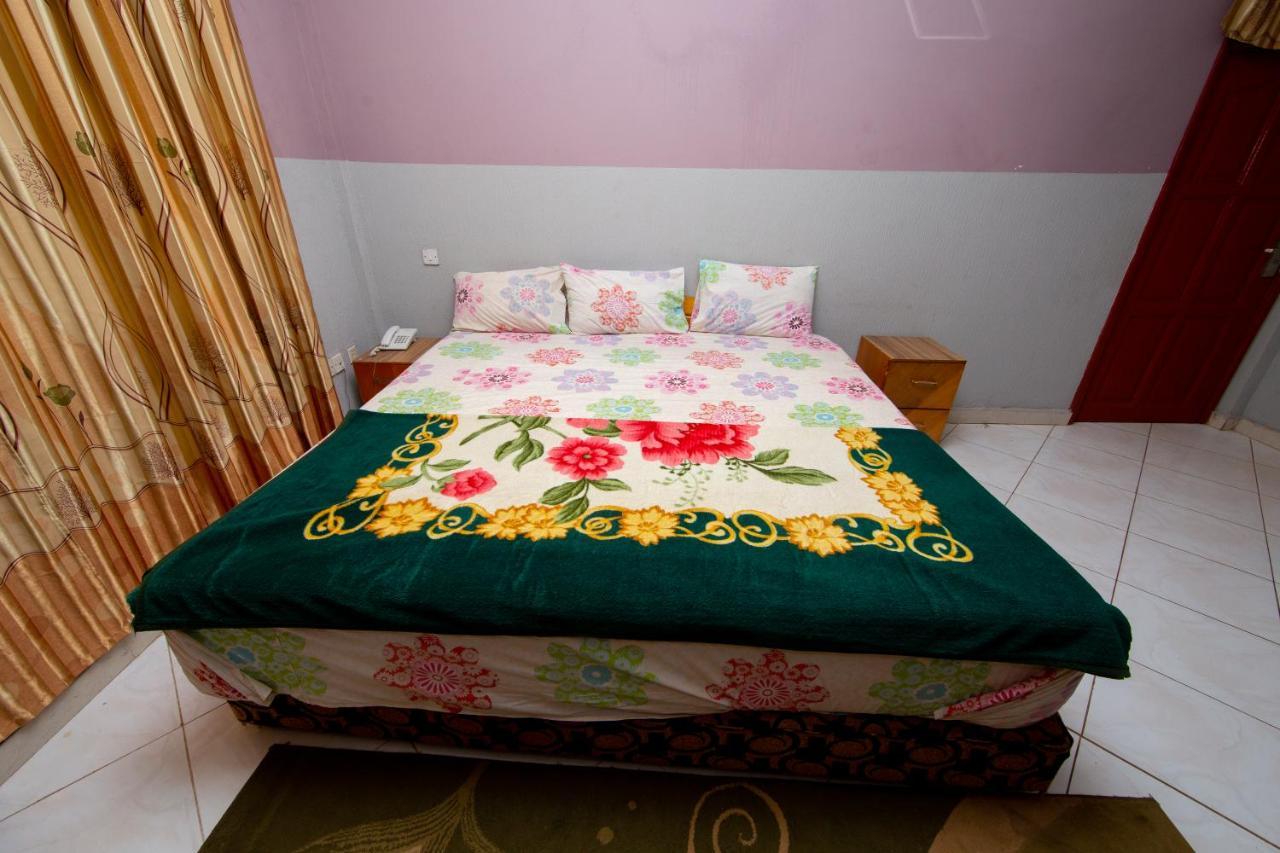 Pemicsa Hotel Accra Spintex Екстериор снимка