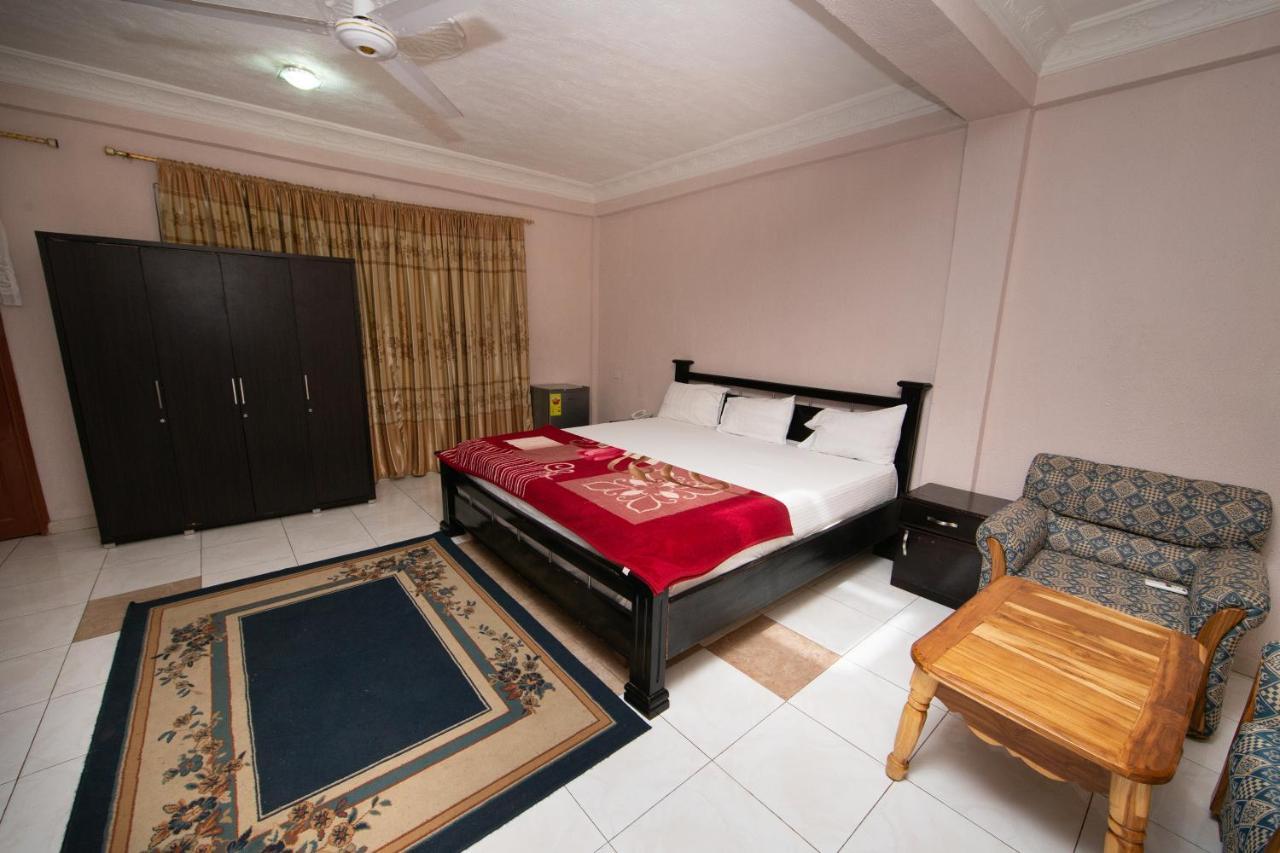 Pemicsa Hotel Accra Spintex Екстериор снимка