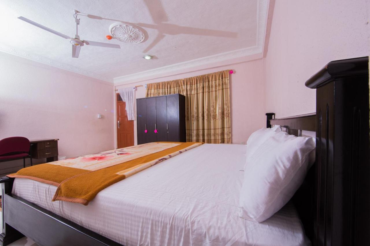 Pemicsa Hotel Accra Spintex Екстериор снимка